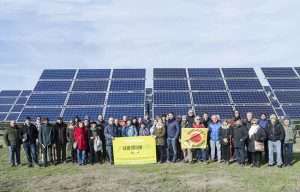 “Coalición por la Energía Comunitaria” sortu da, herritarrek protagonizatutako trantsizio energetikoa eskatzeko